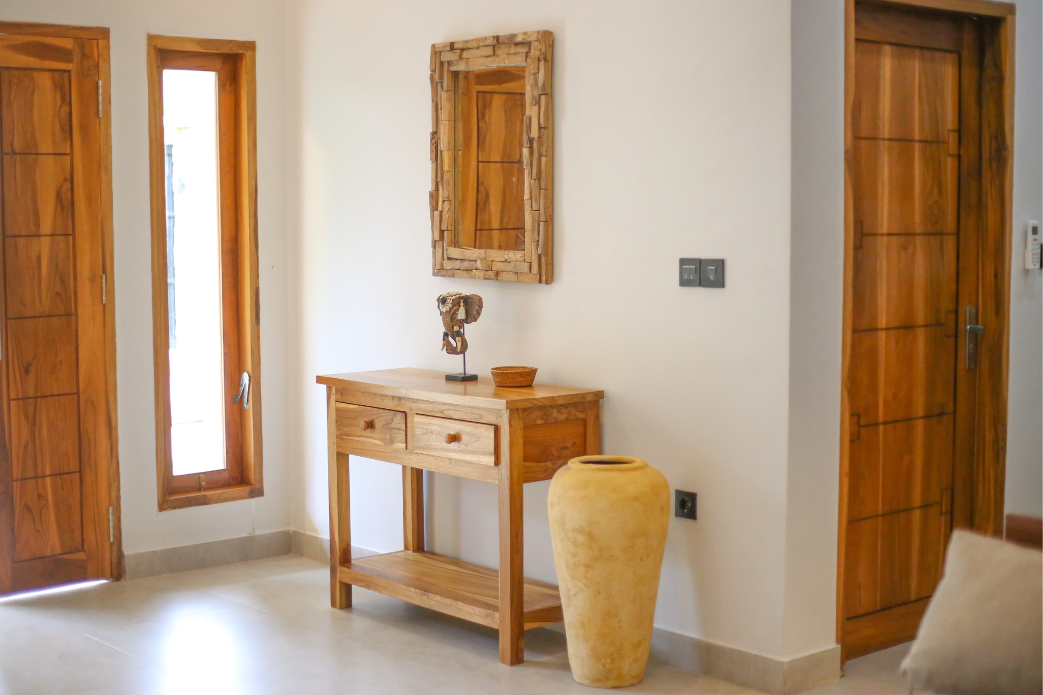 Warm timber entrance details
