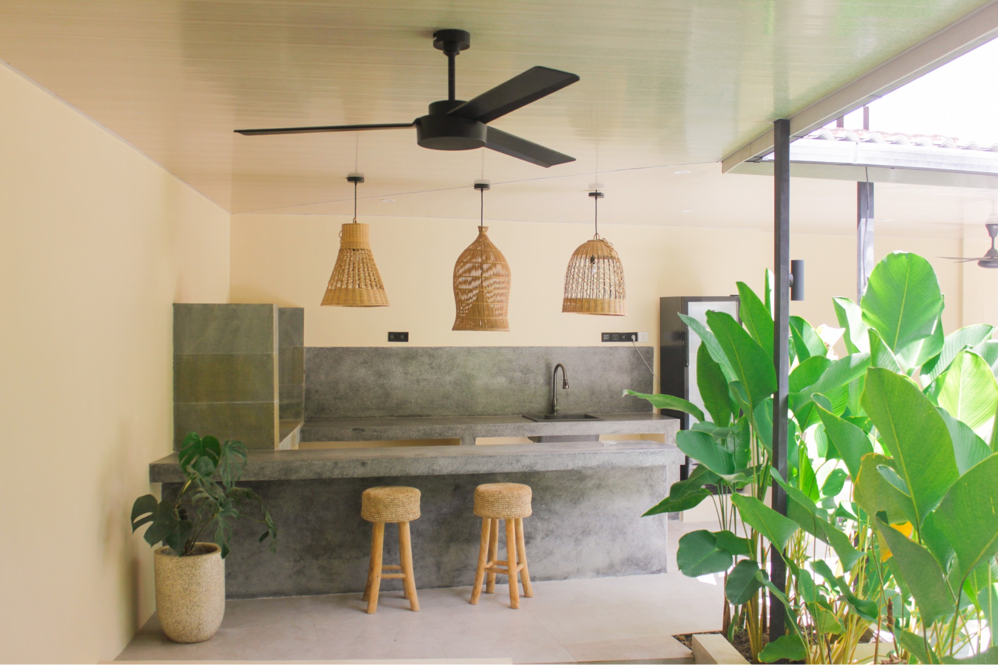 Outdoor kitchen and dining bar